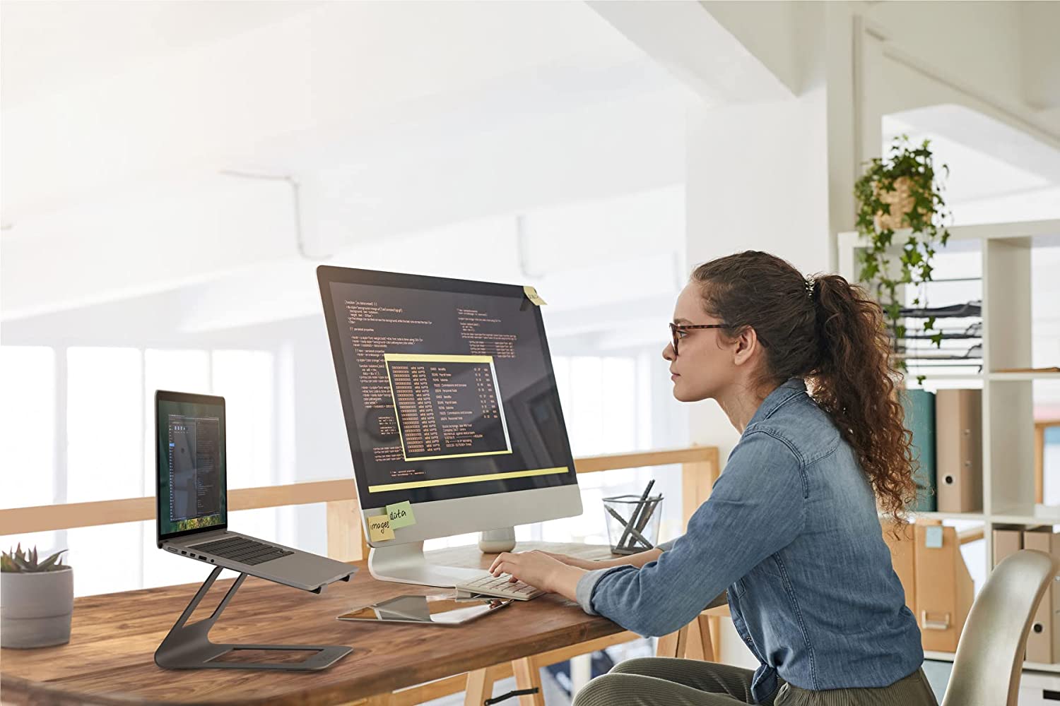 Kanto Ergonomic Universal Riser Laptop Stand - LE1
